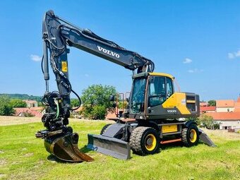 Kolesové rypadlo Volvo EW220E