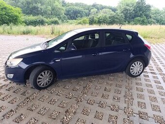 Opel Astra 1,4 Turbo Lpg 2012