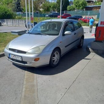 Ford Focus 2.0 Benzín