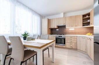 NA PREDAJ VEĽKÝ 2 IZBOVÝ BYT PO KOMPLETNEJ REKONŠTRUKCII | 5