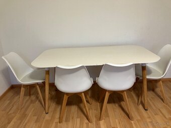 Jedálenský stôl 160x90 a jedálenské stoličky - 1