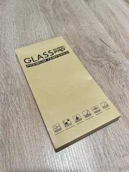 Predám ochranné sklo na iPhone 15 pro