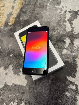 iPhone SE 2nd gen 64GB