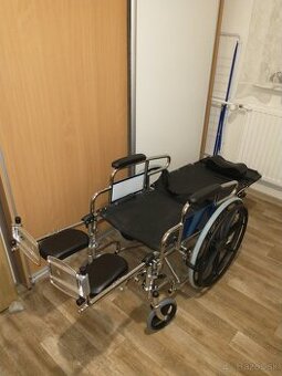 Polohovateľný invalidný vozík Quirimed
