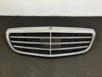 Mercedes E W213 predná maska mriežka distronic