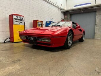 Ferrari 328 GTS „All Dark Red“ – 1988