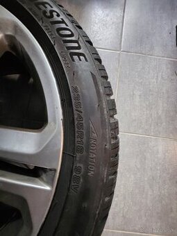 Zimne pneumatiky 235/45/R18