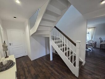 Drevené schody - výroba a montáž celé Slovensko