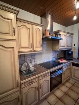 Venkovská kuchyně z masivu se spotřebiči,6068