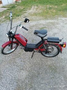 Moped 210
