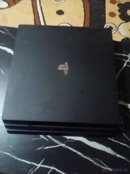 Predám PS 4 pro 1 TB