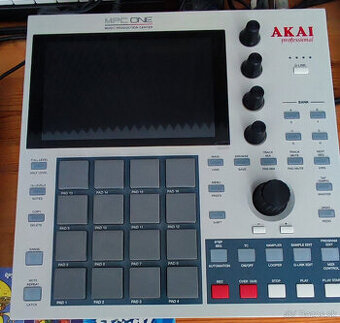 Akai MPC ONE RETRO