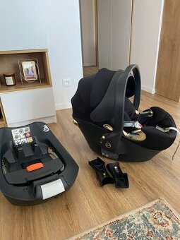 Cybex Aton Q + Cybex Aton base 2fix