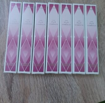 Miniparfémy Avon