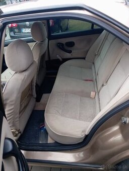 Peugeot 406