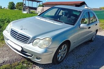 Vymením Mercedes Benz W203 C220 110kw Facelift