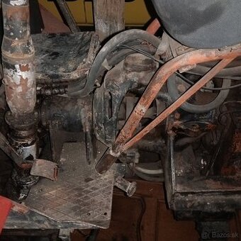 Predám traktor 4x4
