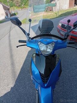 Skúter 125
