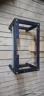 Stojan na krbovu vložku