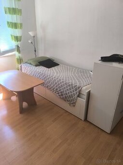 Nitra prenájom zariadenej garzonky