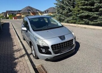 Peugeot 3008 1,6 HDi jízdní režimy klima nafta manuál 82 kw