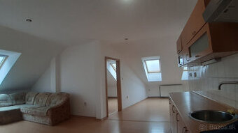 Prenájom byt Vrbové - 1