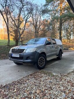 Toyota Hilux 2.5 D-4D 4×4/2015/Hardtop/ŤZ