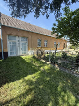 Na predaj starší rodinný dom v obci Tepličky  okr. Hlohovec