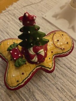 Krásna keramická vianočná dóza