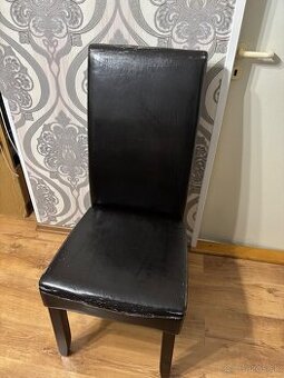 Kožené stoličky