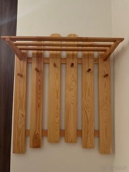 Vešiaková stena + botník