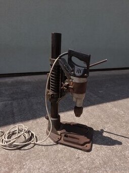 Stojan na vŕtačku, vŕtačka - 1