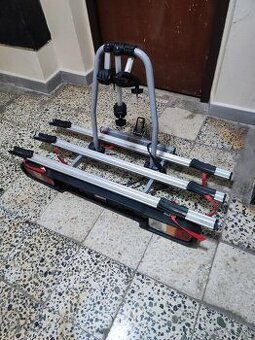 Nosič bicyklov na ťažné zariadenie