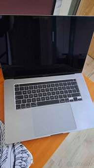 MacBook Pro 16" (2019) – i7 / 32GB RAM / 1TB – Apple ID LOC - 1