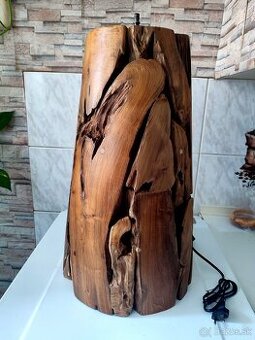 Predám originálny drevený dekor – dizajnový kus