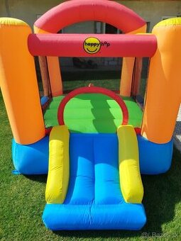 Skákaci Hrad Happy Hop