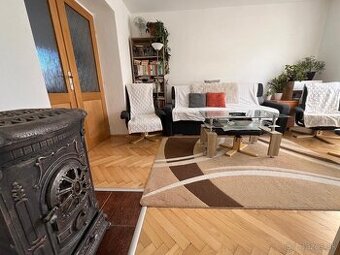 Na predaj 2 izbový zrekonšt.byt vo Valaskej s balkónom