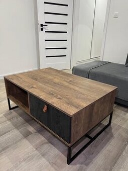 Konferenčný stolík