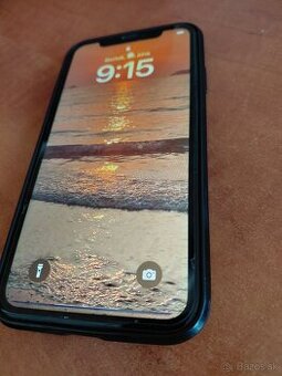 Apple iPhone XR 64 GB Black - Batária 81 %