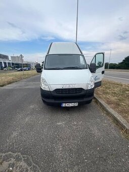 IVECO Daily 3.0 Diesel 35s17