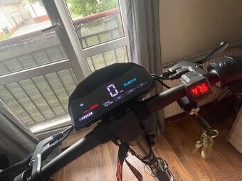 Elektrická Kolobežka Kukirin G2 2025 + Klúč