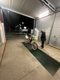 Predám Kawasaki Kxf 250 (full akrapovič)