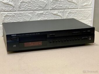 Yamaha CDX-480 …. CD prehravač