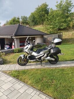 Honda xadv  750 limitovaná  edicia