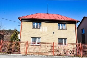 REZERVOVANÝ: Rodinný dom Čadca- výborná lokalita+ pozri vide