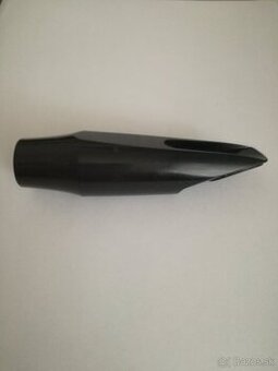 Hubička na bariton saxofón