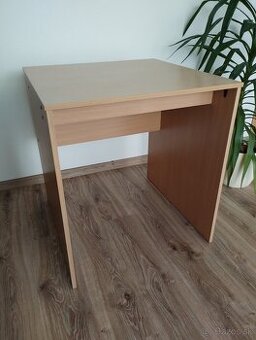 Predám písací stol