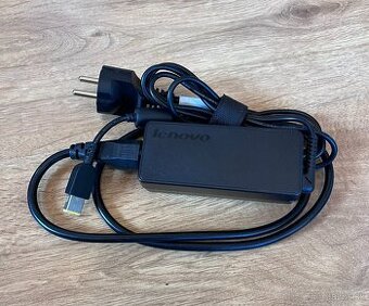 Nabíjačka Lenovo 65W Slim-tip