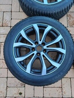 NOVÉ  215/55 R17 - 1