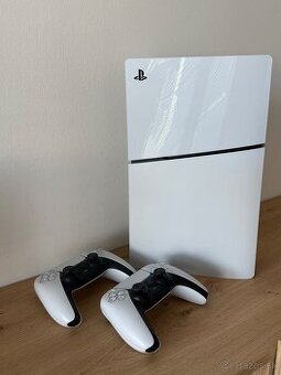PLAYSTATION 5